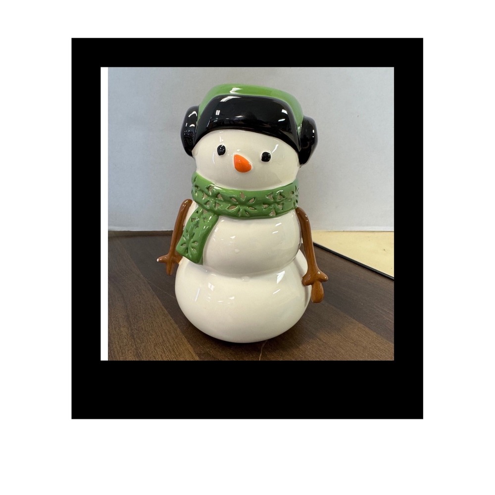 Bath & Body Works Ceramic Snowman Candle Holder Green Scarf Earmuf Holiday Decor